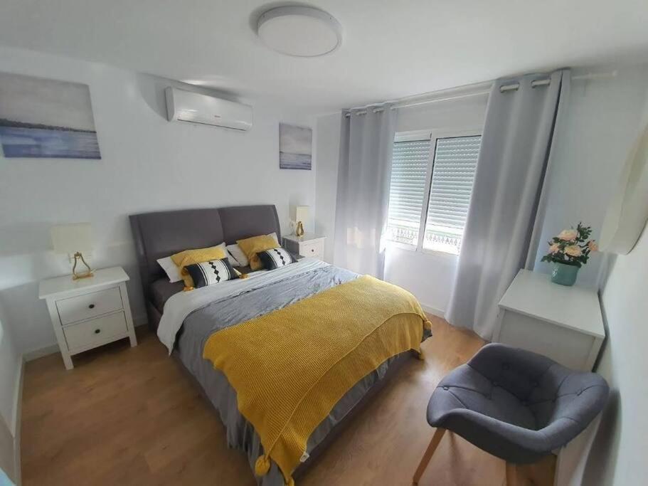 Beautiful Sea Views Cozy Apartment 350 M From Beach 베날마데나코스타 외부 사진