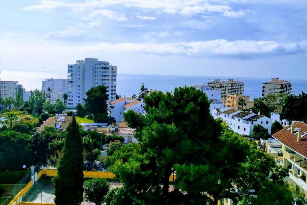 Beautiful Sea Views Cozy Apartment 350 M From Beach 베날마데나코스타 외부 사진
