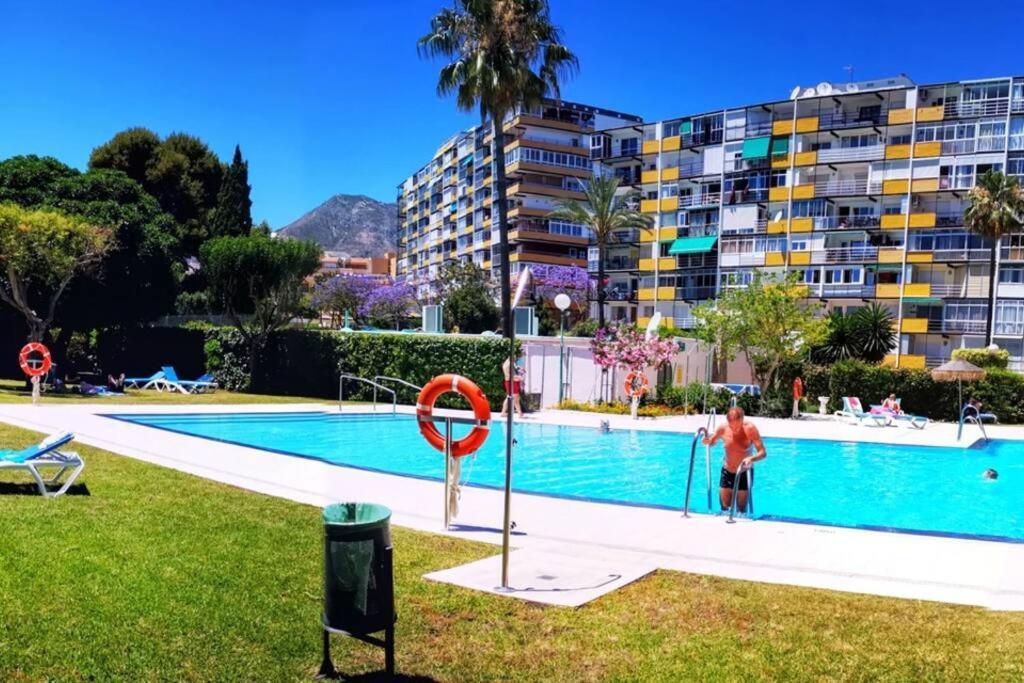 Beautiful Sea Views Cozy Apartment 350 M From Beach 베날마데나코스타 외부 사진