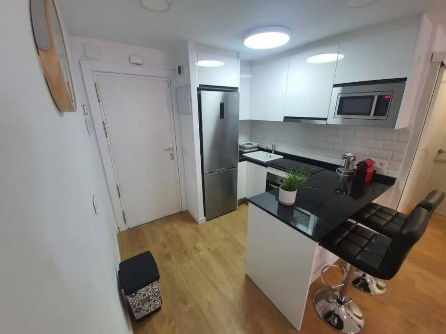 Beautiful Sea Views Cozy Apartment 350 M From Beach 베날마데나코스타 외부 사진