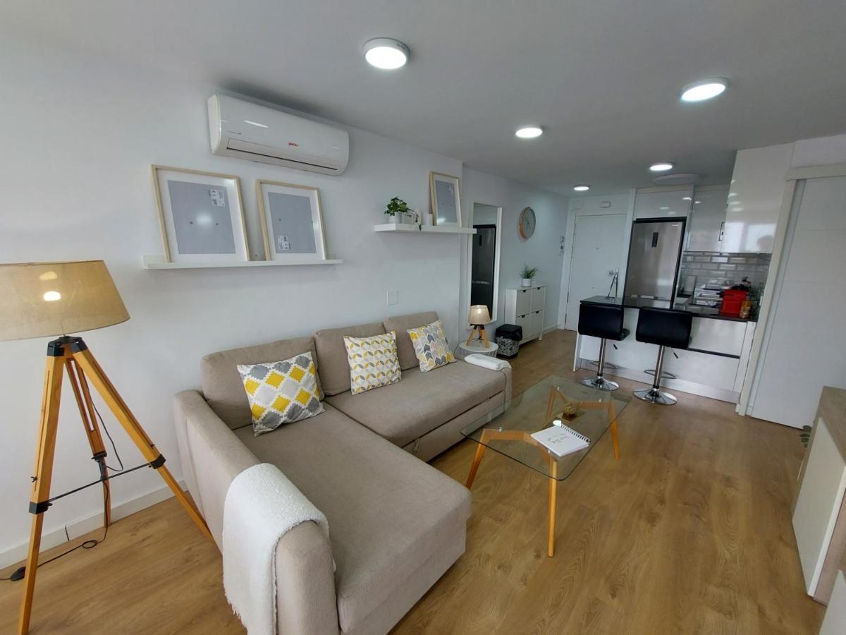 Beautiful Sea Views Cozy Apartment 350 M From Beach 베날마데나코스타 외부 사진